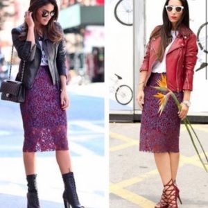 Zara blogger favorote purple red lace pencil skirt Sz Medium